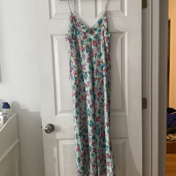 SIDE RUCHING PRINTED DRESS - Picture 4 of 5